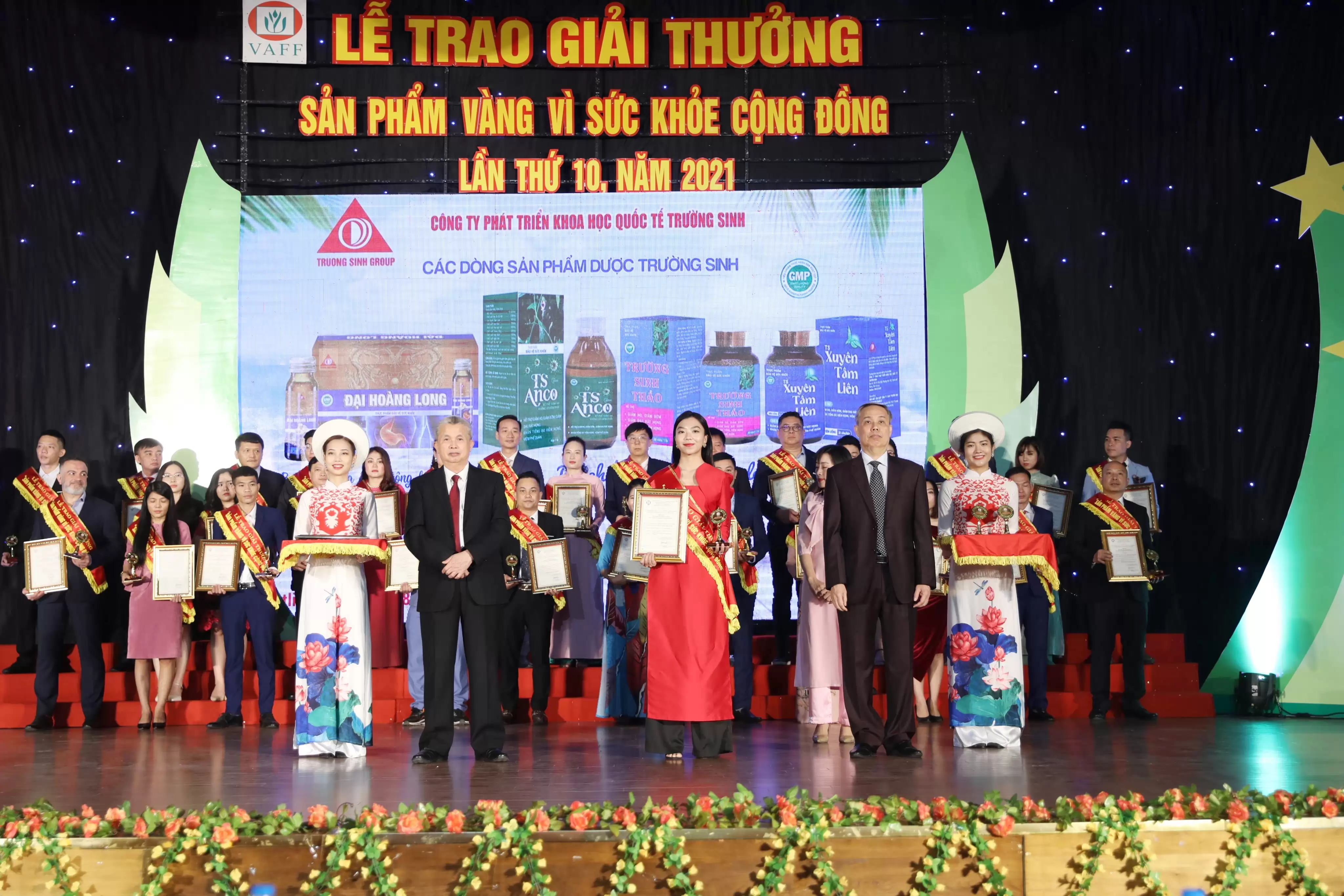 TRƯỜNG SINH GROUP VINH DỰ ĐÓN NHẬN GIẢI THƯỞNG “SẢN PHẨM VÀNG VÌ SỨC KHỎE CỘNG ĐỒNG”