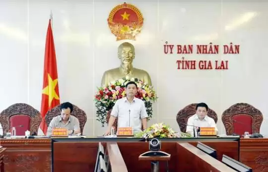 THƯỞNG THỨC CÀ-PHÊ MIỄN PHÍ TẠI CON ĐƯỜNG CÀ-PHÊ PLEIKU
